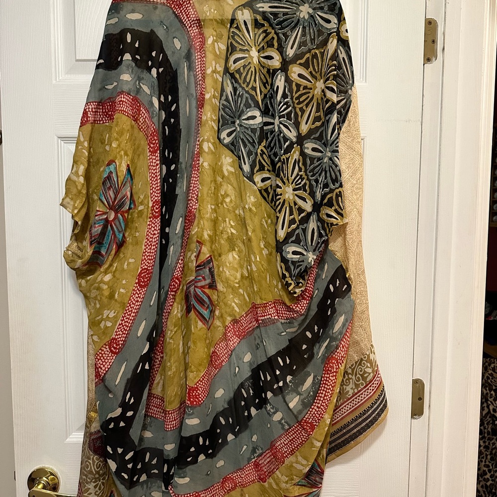 Beautiful artful vest / jacket / shawl - Picture 2 of 2
